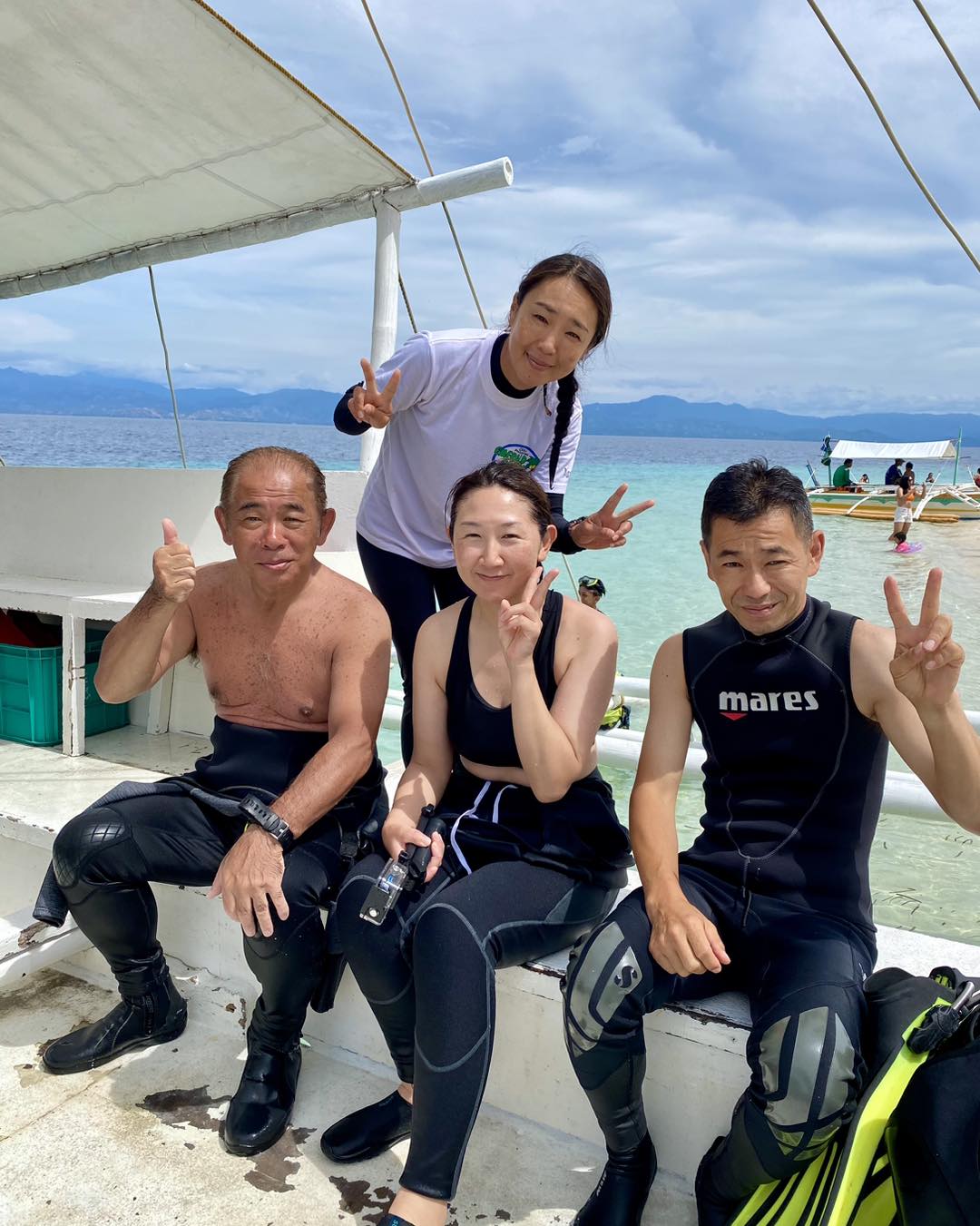 ビーチで水面休息♪